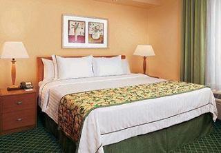 Fairfield & By Marriott Freeport Hotel